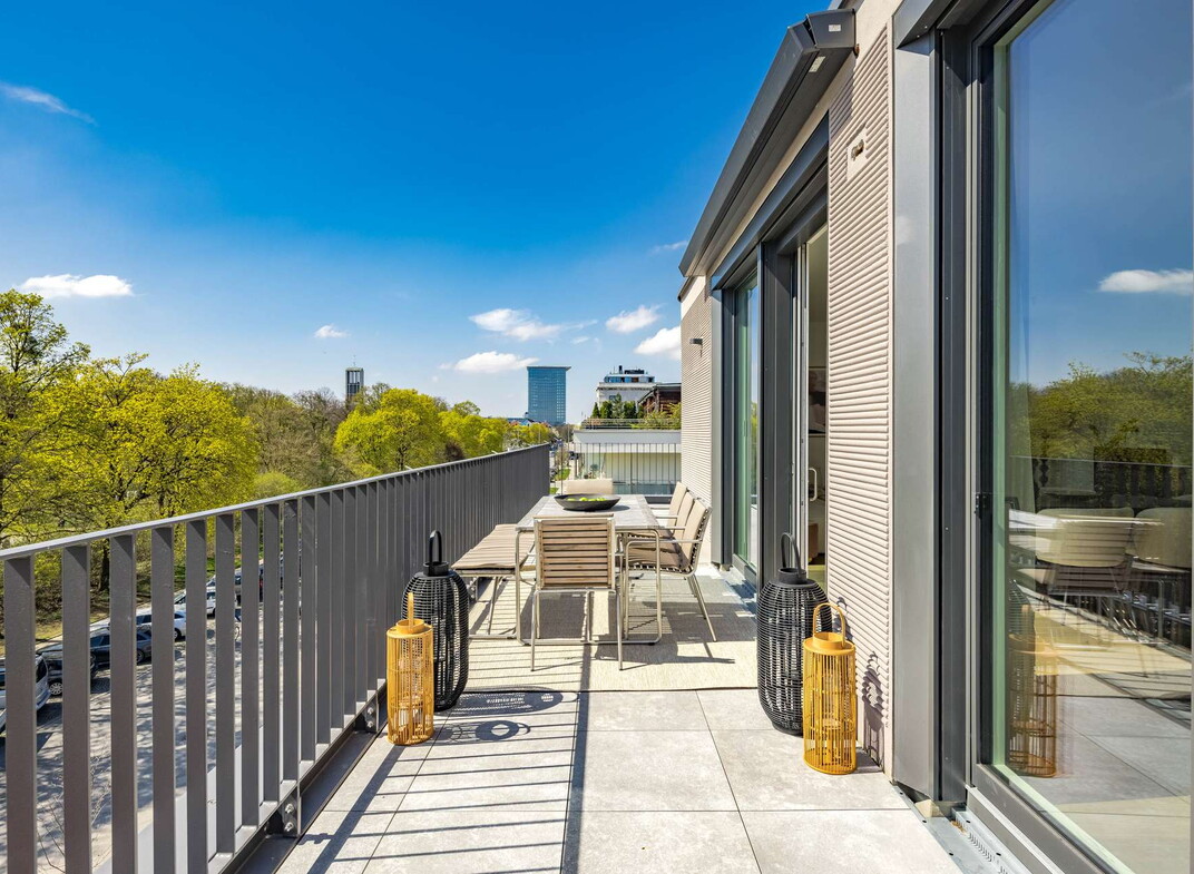 180° Süd-/West-Terrasse 