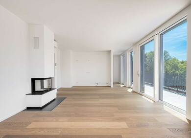 Wohn- / Essbereich mit Kamin