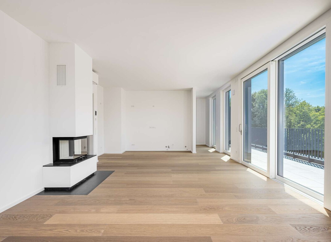 Wohn- / Essbereich mit Kamin