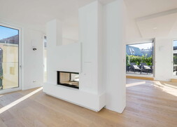 Wohnbereich mit Kamin