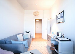 Modernes Arbeitszimmer – auch als Gäste- oder Kinderzimmer nutzbar