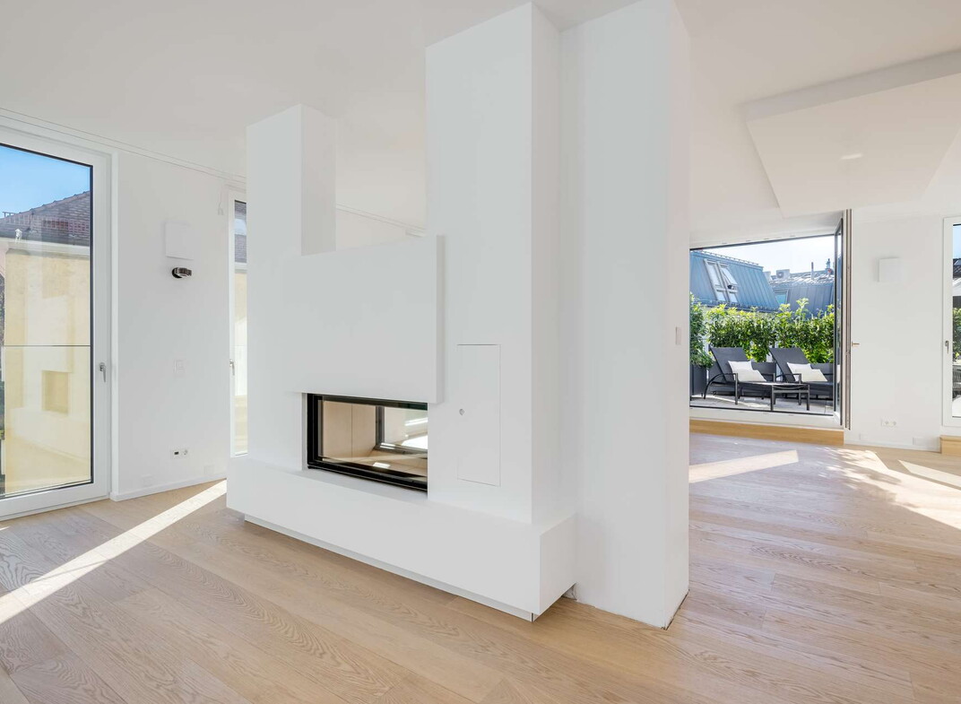 Wohnbereich mit Kamin